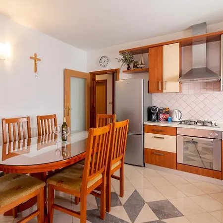 With A Parking Space Posedarje, Novigrad - 19357 Appartement